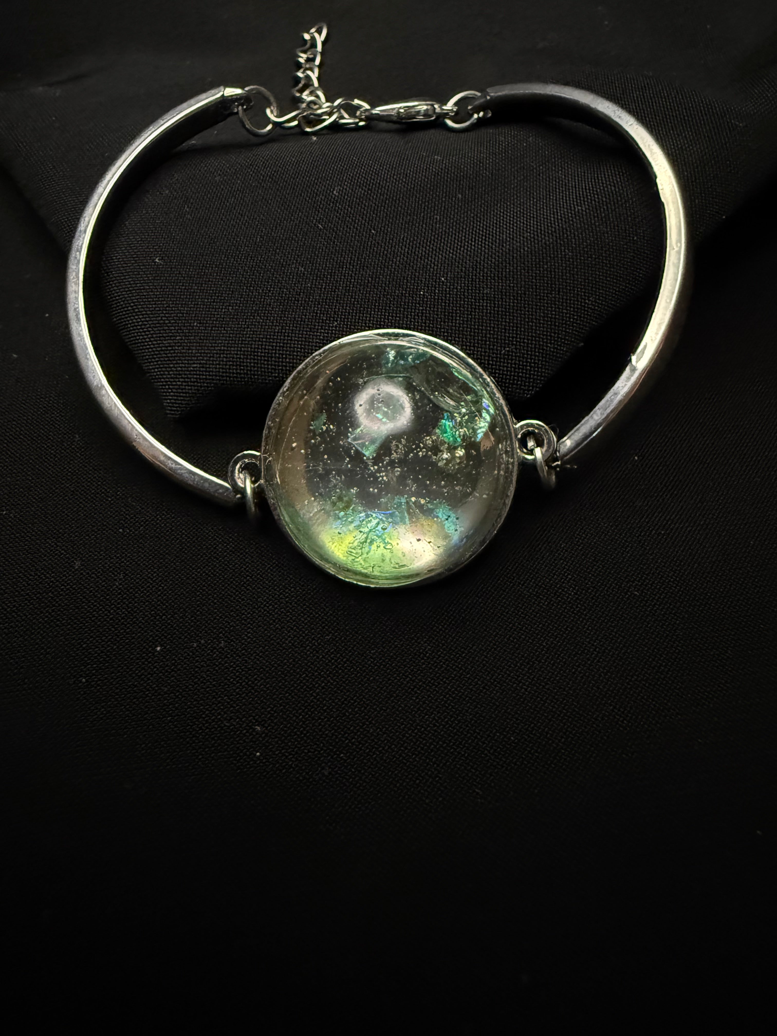 Clear Little Flake Bracelet